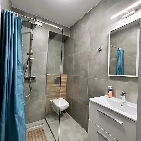 K22 Large Family Apart Komputerowa Warsaw Exterior photo